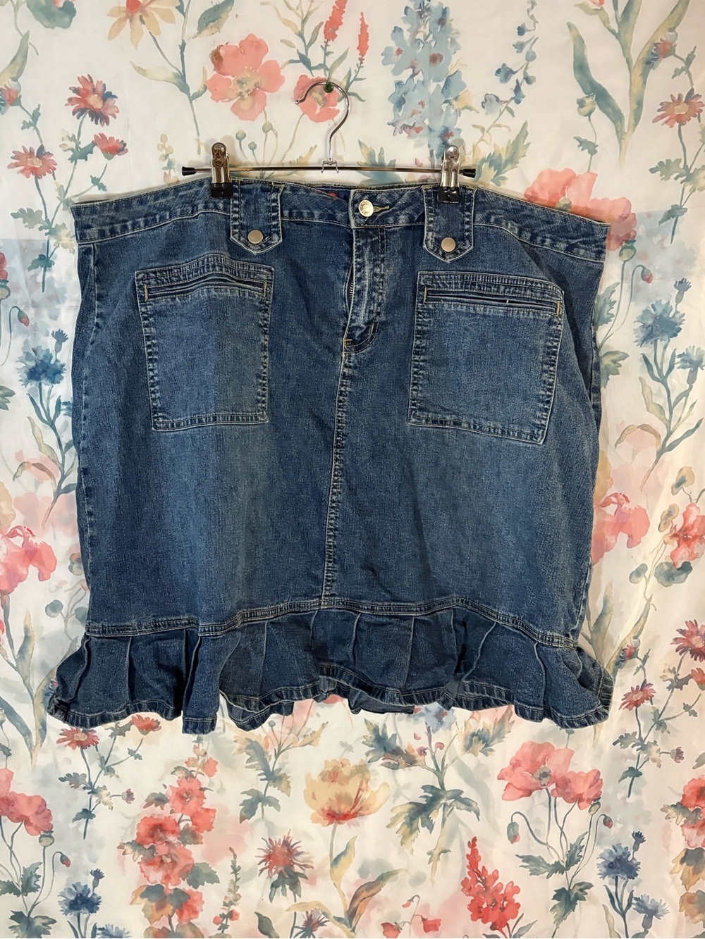 Vintage Denim Ruffle-Hem Skirt - Blue